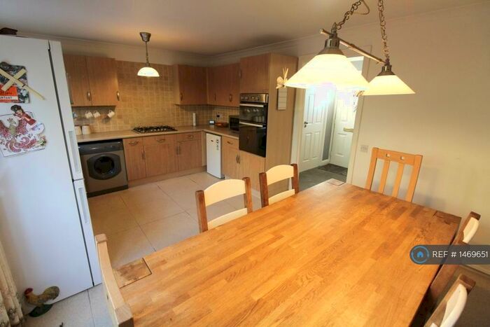 4 Bedroom End Of Terrace House To Rent In Welbourne, Peterborough, PE4