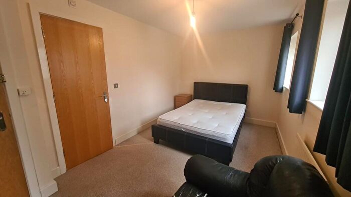 1 Bedroom Semi Detached House To Rent In Bellbarn Road, Park Central, B15