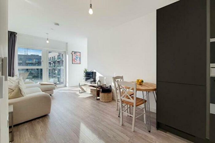 1 Bedroom Apartment To Rent In Shipbuilding Way, London, E13