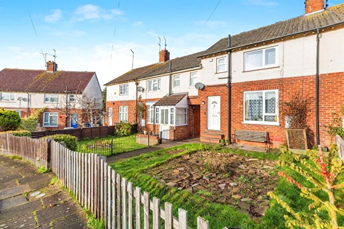 3 Bedroom Terraced House For Sale In Poplar Road, Kettering, NN16