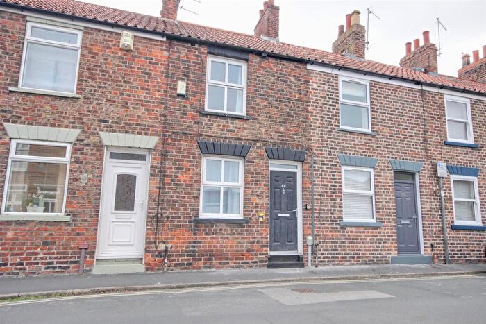 2 Bedroom House To Rent In Trinity LaneBeverleyEast Yorkshire, HU17