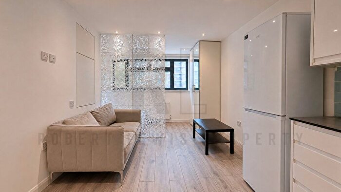 Studio To Rent In Regents Park Road, London, N3