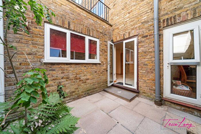 3 Bedroom Mews To Rent In Elizabeth Mews, London, NW3