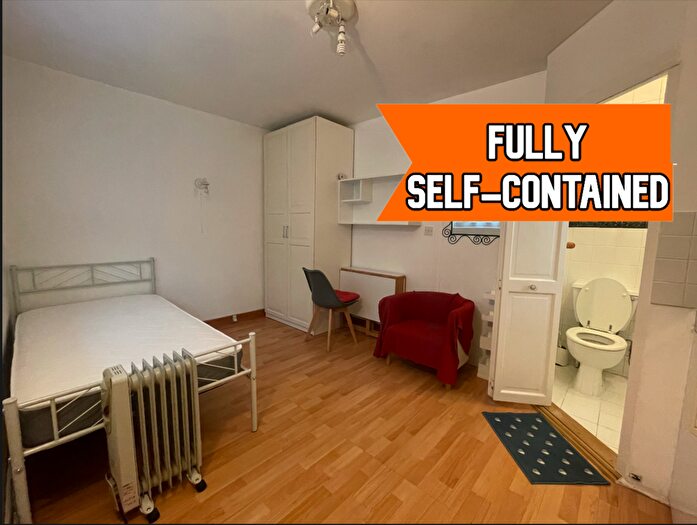 Studio To Rent In Orchard Road, Hayes, UB3