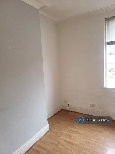 1 Bedroom Flat To Rent In Chester Road, Sutton Coldfield, B73