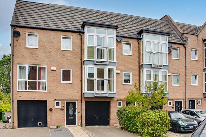 4 Bedroom Terraced House For Sale In Samuel Jones Crescent, Little Paxton, PE19