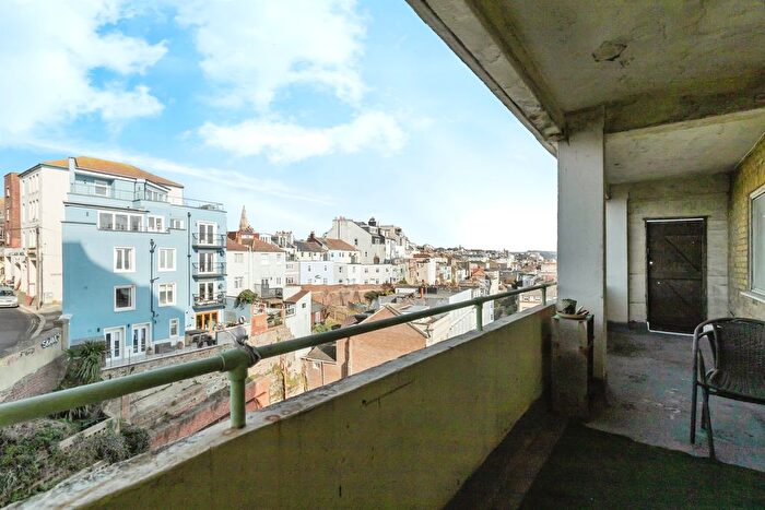 1 Bedroom Flat For Sale In Marine Court, St. Leonards-On-Sea, TN38