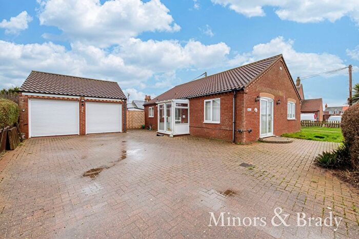 3 Bedroom Detached Bungalow To Rent In Coast Road, Walcott, NR12