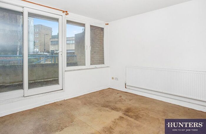 4 Bedroom Flat For Sale In Queensgate Place, Kilburn, London, NW6
