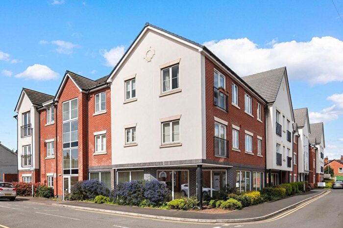 2 Bedroom Flat For Sale In Apartment, Whiston Court, White Ladies Close, Worcester., WR1