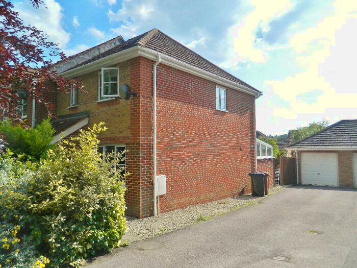 3 Bedroom End Of Terrace House To Rent In Merlin Way, Chandler'S Ford, Eastleigh, SO53