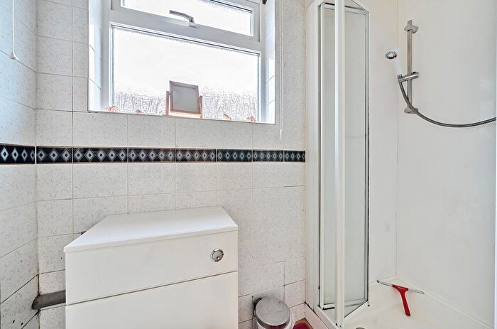 2 Bedroom Bungalow For Sale In Maidstone Road, Borden, Sittingbourne, Kent, ME9