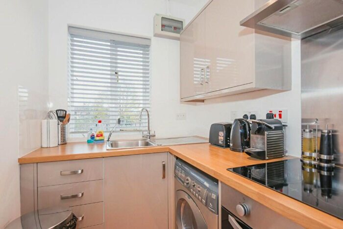 2 Bedroom Serviced Apartments To Rent In Arbury Road, Cambridge, Cambridgeshire, CB4