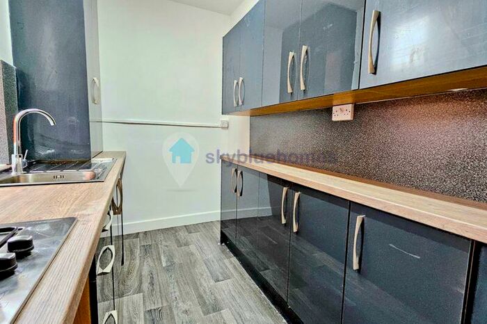 2 Bedroom Terraced House To Rent In Bulwer Road, Leicester, LE2