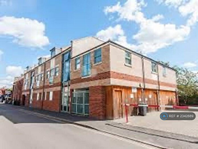 1 Bedroom Flat To Rent In Dove House, Cambridge, CB1