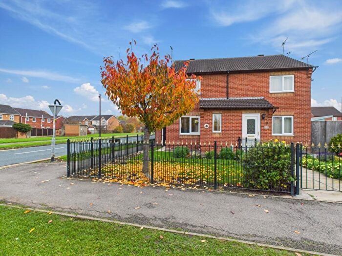 2 Bedroom Semi-Detached House For Sale In Langley Park, Kingswood, Hull, HU7