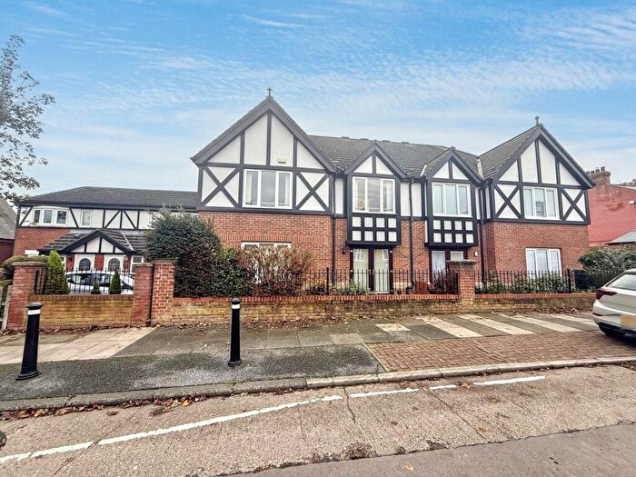 2 Bedroom Flat For Sale In Selwood Court, Harton, South Shields, Tyne And Wear, NE34