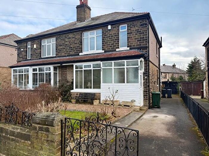 3 Bedroom Semi-Detached House For Sale In Moorside Road, Eccleshill, Bradford, BD2