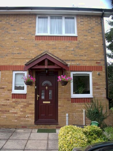 2 Bedroom End Of Terrace House To Rent In Wyeths Mews, Epsom KT17