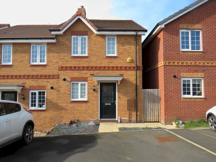 2 Bedroom Property To Rent In Lias Close, Southam, CV47