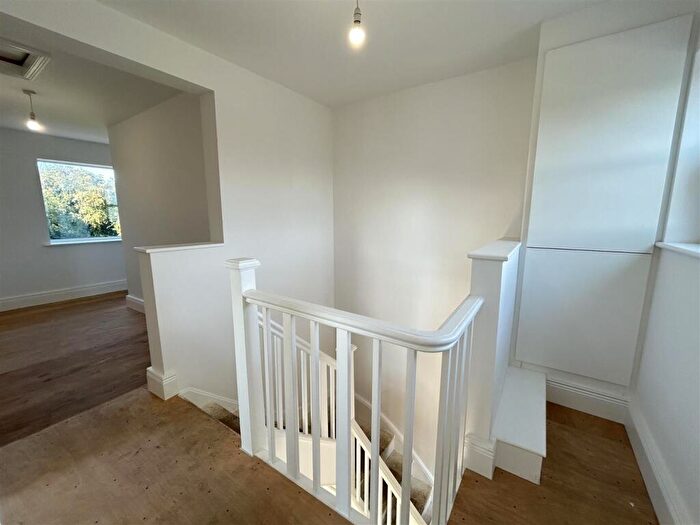 3 Bedroom Detached House For Sale In Tenter Lane, Heage, DE56