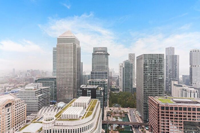 2 Bedroom Apartment To Rent In Newfoundland Place, London, E14