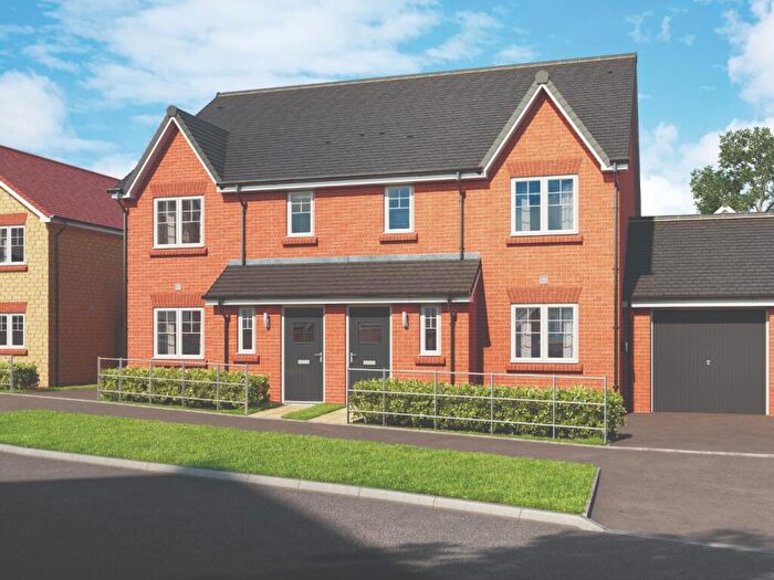 3 Bedroom Semi Detached House For Sale In Faringdon, Oxfordshire, SN7