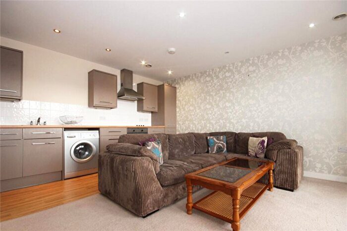 1 Bedroom Apartment To Rent In Ducrow Court, City Centre, Bristol, BS2