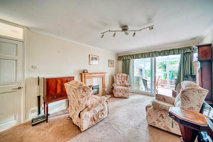 2 Bedroom Semi-Detached Bungalow For Sale In Well Presented Bungalow In Congresbury Village, BS49