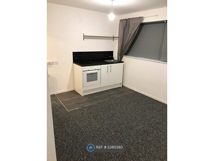 Studio To Rent In School Street, Willenhall, WV13