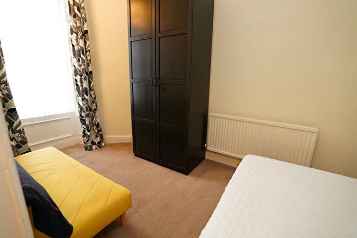 1 Bedroom Flat To Rent In Harden Place, Polwarth, Edinburgh, EH11