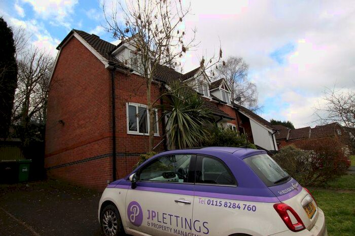 2 Bedroom Semi-Detached House To Rent In Pendle Crescent, Mapperley, NG3