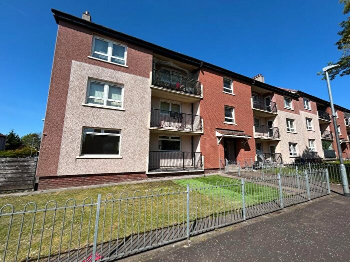3 Bedroom Flat To Rent In Culbin Drive, Glasgow, G13