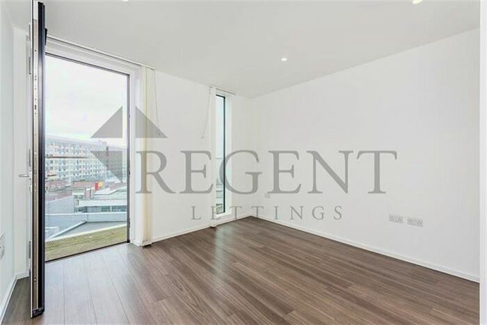 2 Bedroom Flat To Rent In Aurora Apartments, Buckhold Road, SW18