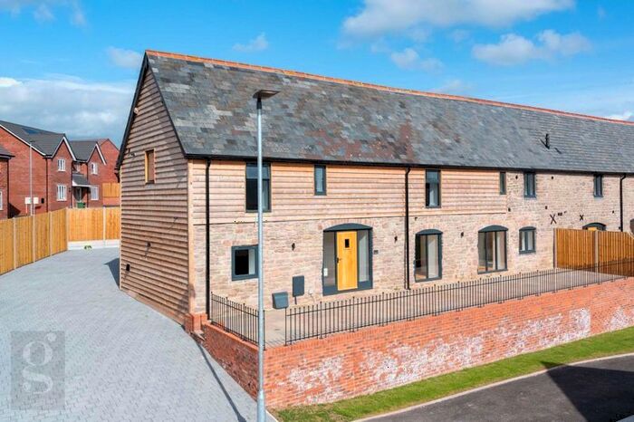 4 Bedroom Semi-Detached House To Rent In Holmer House Close, Holmer, Hereford, HR4