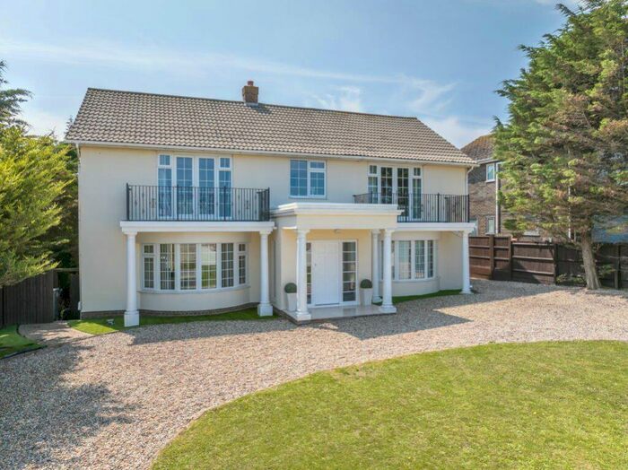 5 Bedroom House To Rent In Baccarat, Crescent Road, North Foreland, CT10