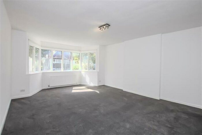 1 Bedroom Flat To Rent In Teignmouth Road, Cricklewood, NW2