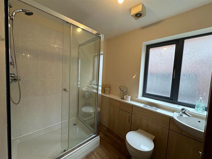 2 Bedroom Flat To Rent In Bridport Street, Liverpool, L3