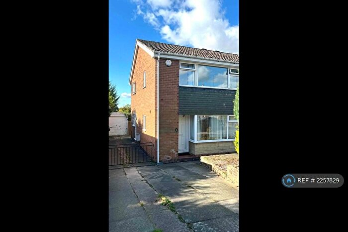 3 Bedroom Semi-Detached House To Rent In Temple Avenue, Leeds, LS15