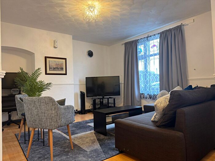 3 Bedroom Terraced House To Rent In Dagenham, RM9