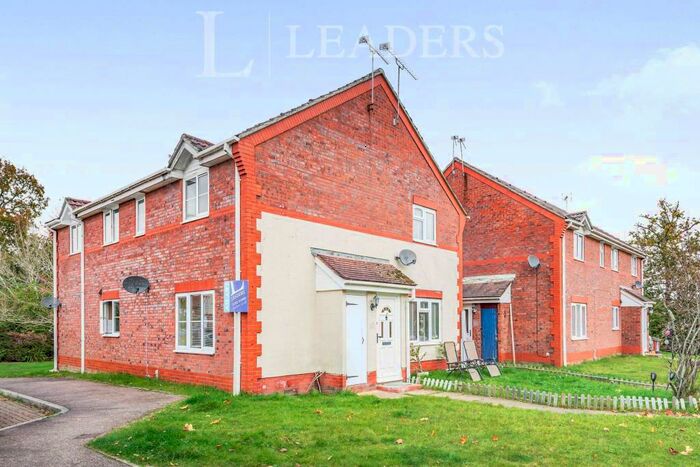 2 Bedroom End Of Terrace House To Rent In Maidenbower, Crawley, RH10