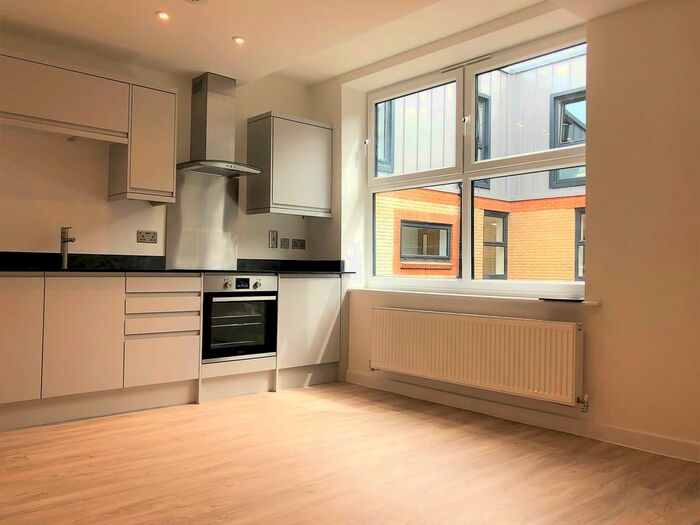 1 Bedroom Apartment To Rent In Back Of The Walls, Southampton, SO14