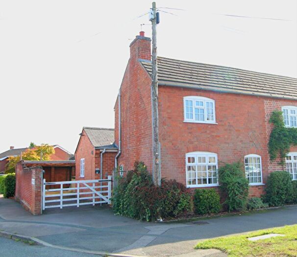 2 Bedroom Semi-Detached House For Sale In Woodmarket, Lutterworth, LE17