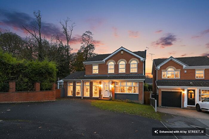 4 Bedroom Detached House For Sale In Blenheim Close, Dinnington, S25