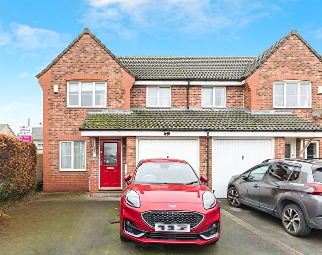 3 Bedroom Semi Detached House For Sale In New Lane, East Ardsley, Wakefield, WF3