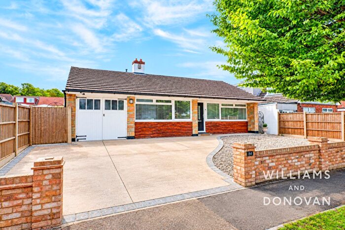 2 Bedroom Detached Bungalow For Sale In Spencer Road, Benfleet, SS7