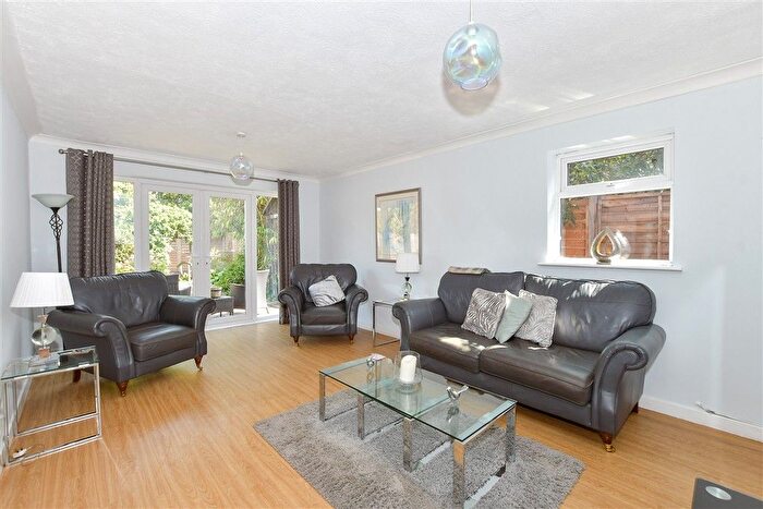 3 Bedroom Detached Bungalow For Sale In Willow Way, Ashington, West Sussex, RH20