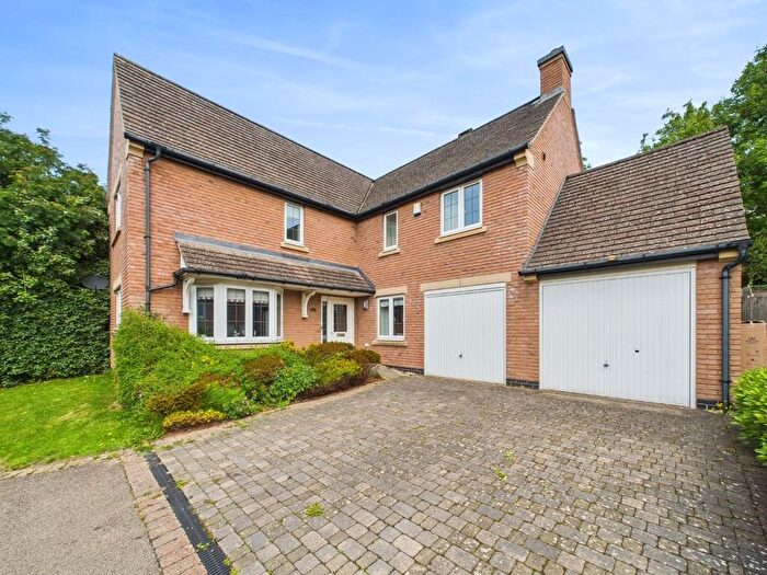 4 Bedroom Property For Sale In Hillcrest, Matlock, DE4