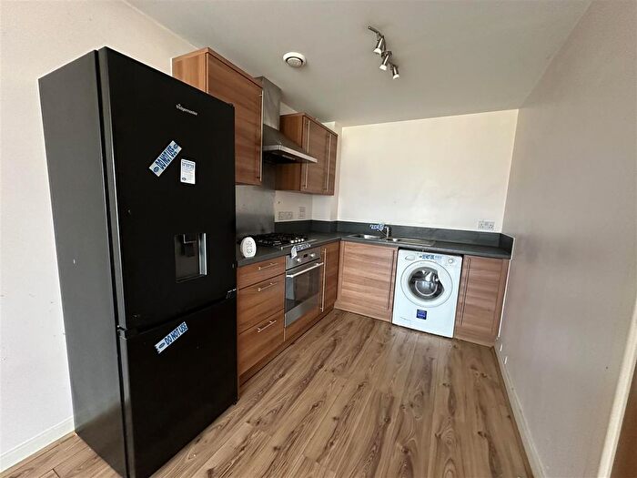 1 Bedroom Flat For Sale In Lorenzo House, Medici Close, IG3
