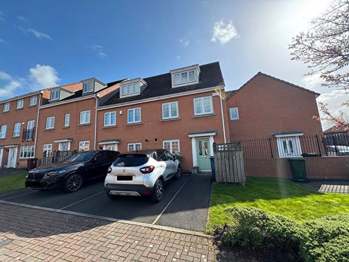 3 Bedroom Property For Sale In Cosgrove Court, Longbenton, NE7